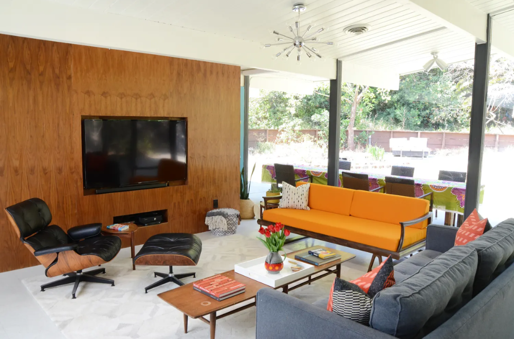 Chic Mid-Century Style