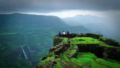 Lonavala: A Hill-Station Delight 