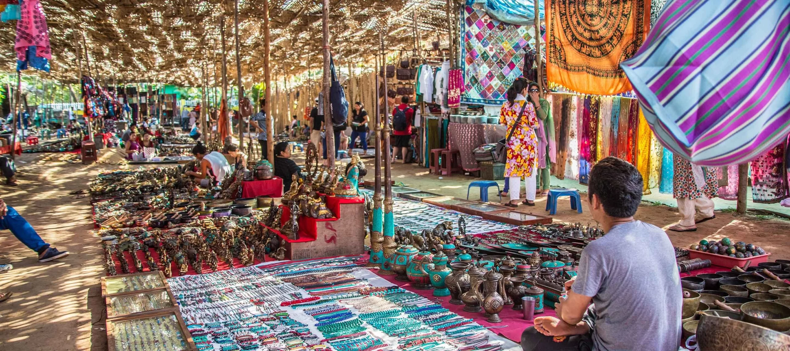  Anjuna Beach & Flea Market